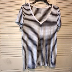 Gap Favorite Favori Short Sleeve Shirt